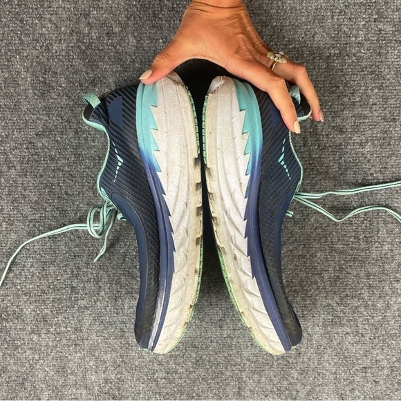 HOKA One One  W Bondi 5 Blue Athletic Running  Shoes size: 10 - Picture 9 of 11